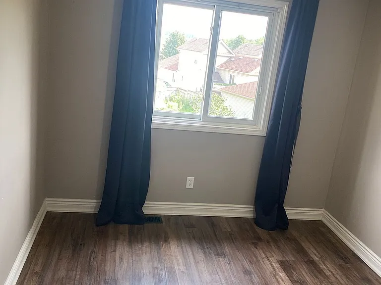 99 Windflower Dr — Photo 8