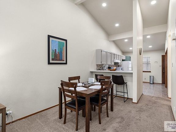 5th image of 2121 Shadowbrook Cir