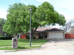 800 Kimili Ct, Irving, TX 75060