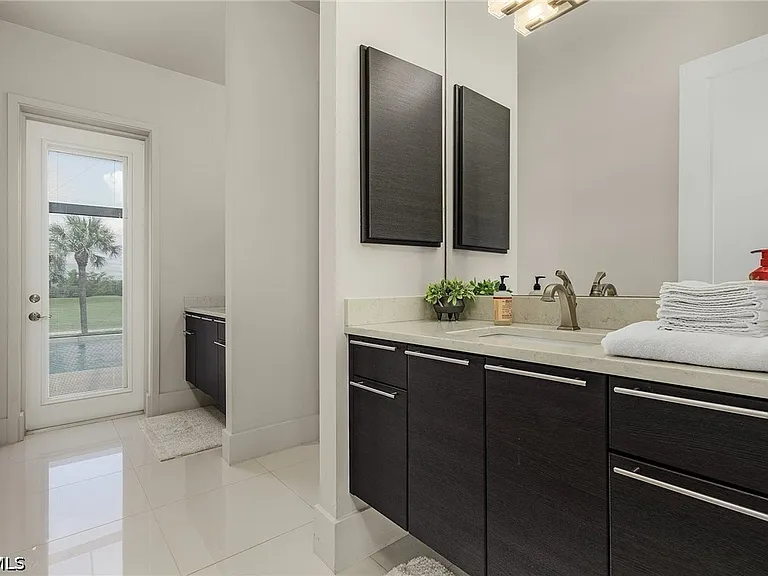 11695 Royal Tee Cir — Photo 18