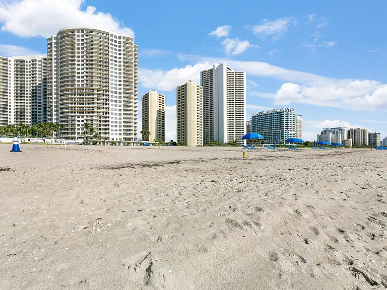 2700 N Ocean Dr #501A — Photo 67