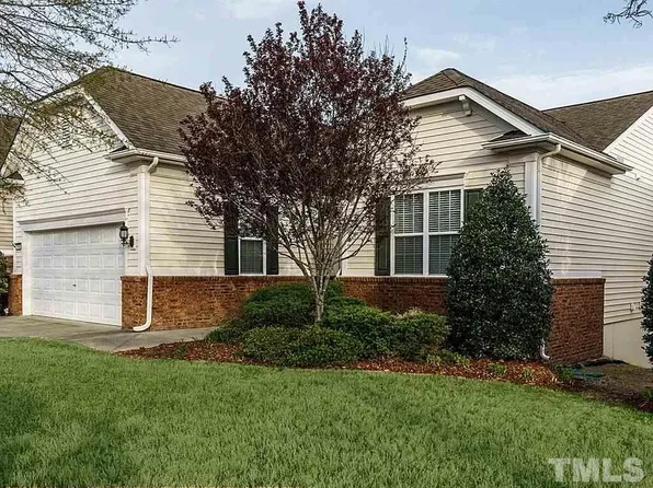 108 Dowington Ln, Cary, NC 27519