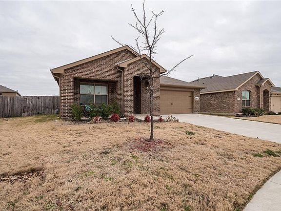 3rd image of 2612 Stonewall Ln