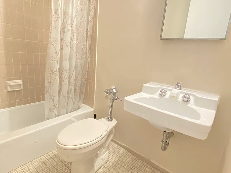 1401 E 55th St #1016N — Photo 9