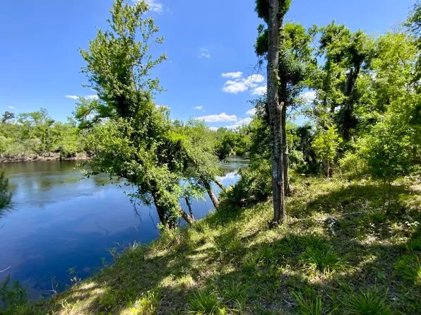 1903 SE Boundary Bend Trl, Lee, FL 32059