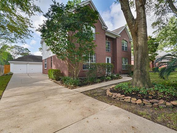 2nd image of 3906 Echo Mountain Dr
