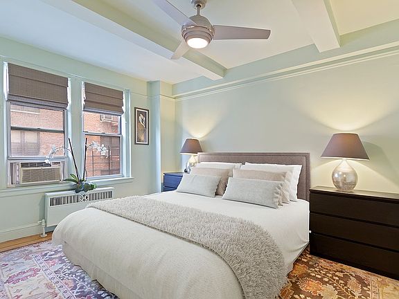 4th image of 325 E 79th St APT 5C