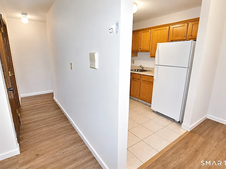 185 Scott Rd #3B — Photo 6
