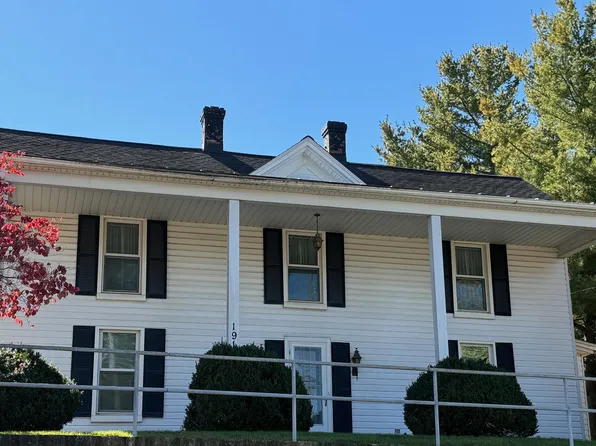1917 Jefferson Hwy, Fishersville, VA 22939