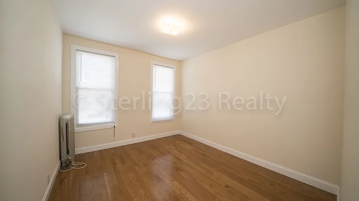 Rented by Sterling Realty Solution Inc | media 26