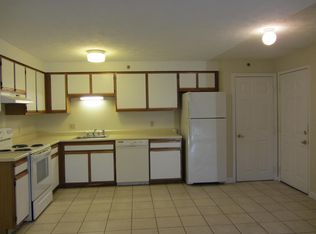 43 Storer St #105, Saco, ME 04072