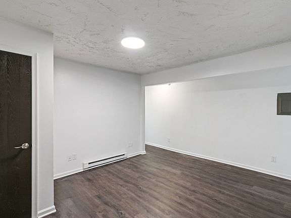 5th image of 713 Maple St #1842