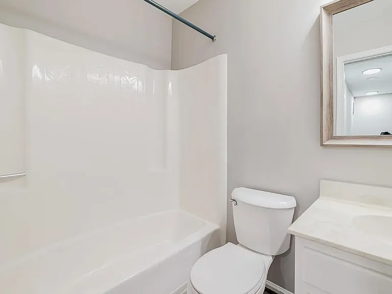 10885 Oak Green Ct — Photo 3