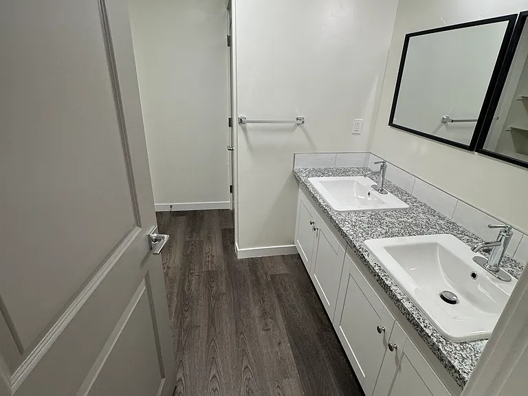 1165 S Powerline Rd #4 — Photo 22