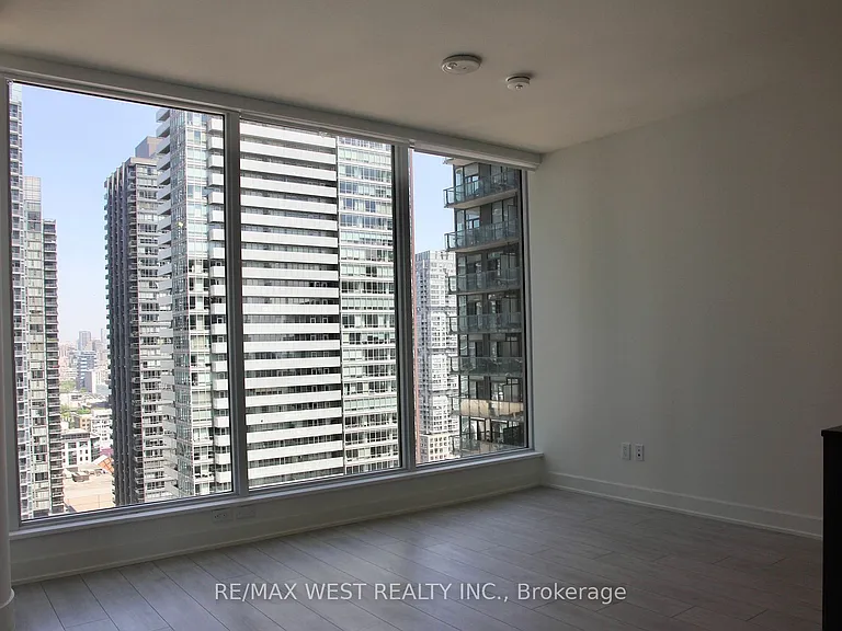 15 Mercer St #2504 — Photo 12