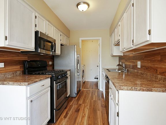 3rd image of 1267 Sandhurst Ln #D