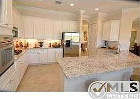 Calais model - kitchen 2