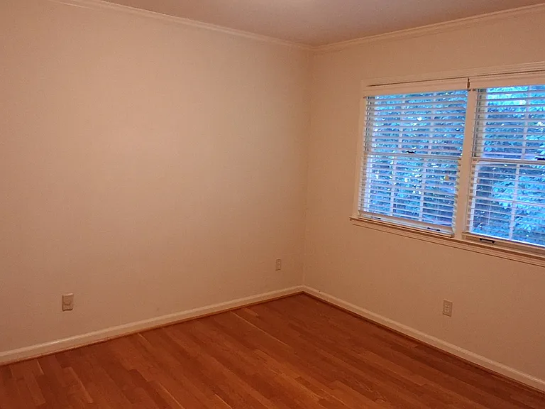 4697 Devonshire Rd — Photo 9
