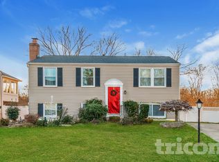 1711 Crimson Pl, Bowie, MD 20721