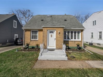72 Marquette Ave, Buffalo, NY, 14217