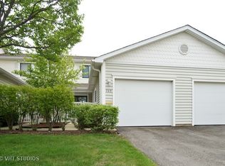 705 Mariner Point, Schaumburg, IL 60194