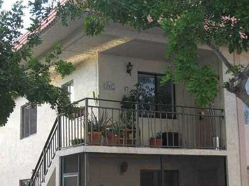 1st image of 227 Lakeview Dr APT 201