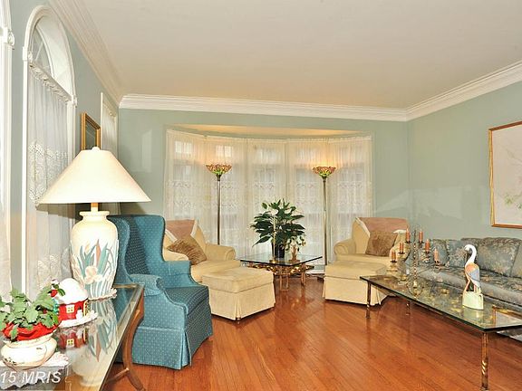 3rd image of 6227 Jean Louise Way