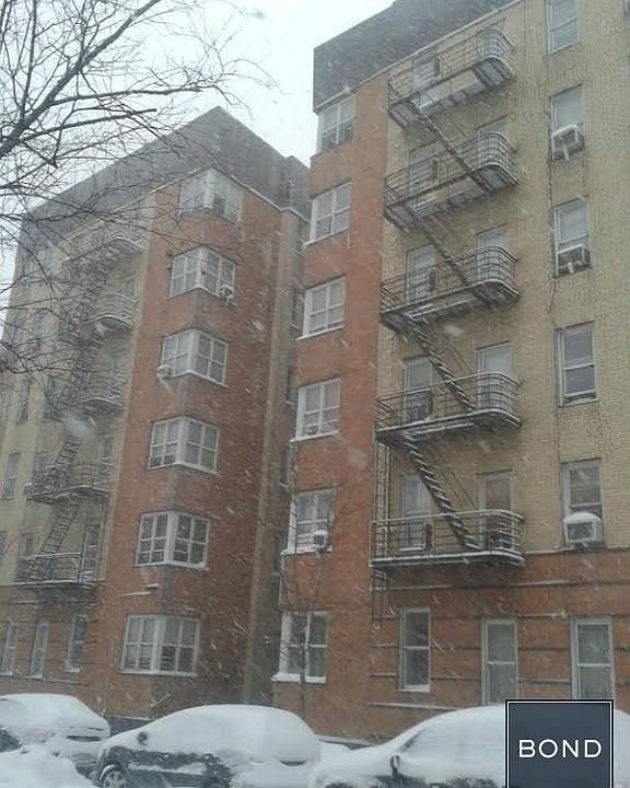 1st image of 30 Park Ter E APT 3B