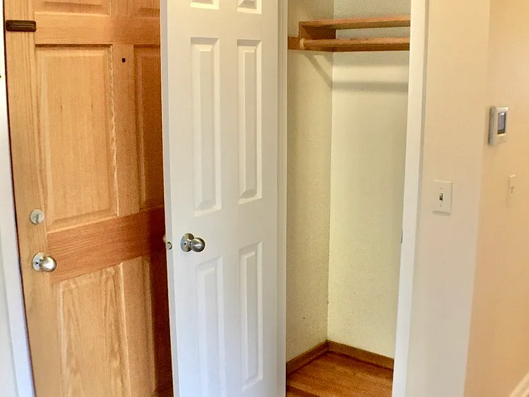 422 Rushmore Ln #1 — Photo 4