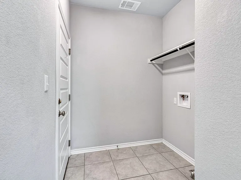 216 Syrah Ct — Photo 28