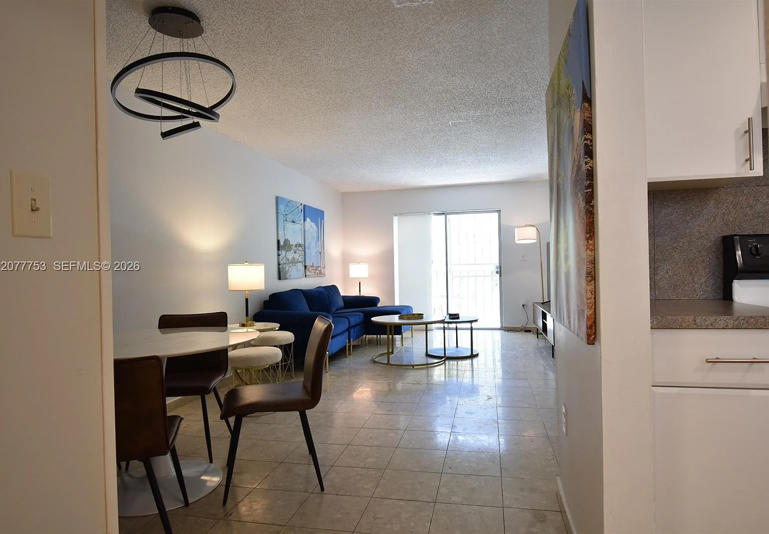 Meridian Towers Condo — Photo 4
