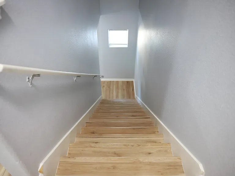 1306 Chicon St — Photo 13