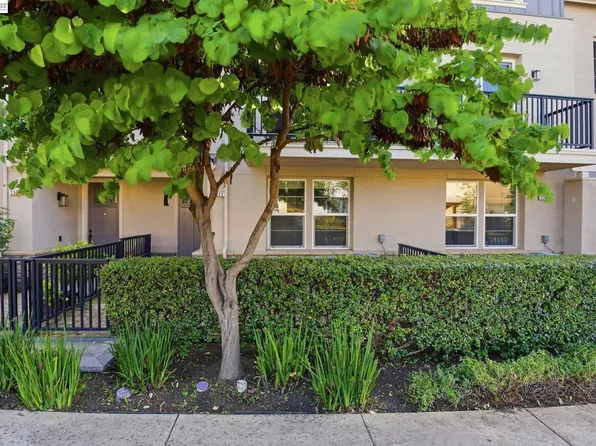 2332 Carbondale Way, Dublin, CA 94568