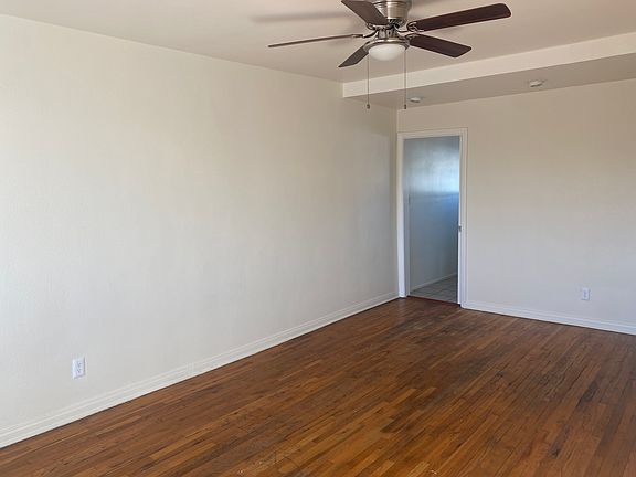 3rd image of 5636 Cahuenga Blvd #B