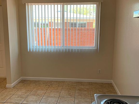 5th image of 217 Charleston St NE #217