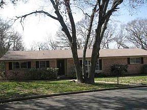 1st image of 708 Gaywood Dr