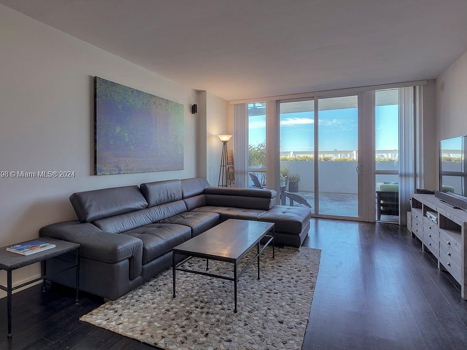 1st image of 520 West Ave APT 503