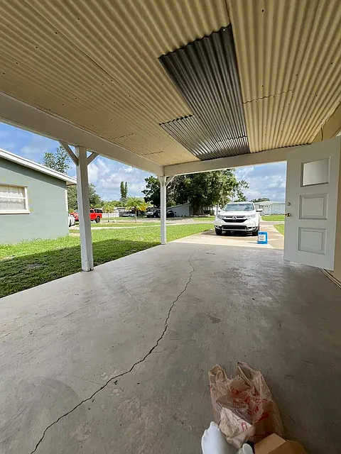 3 bed, 888 sqft, $1,800 — Photo 2