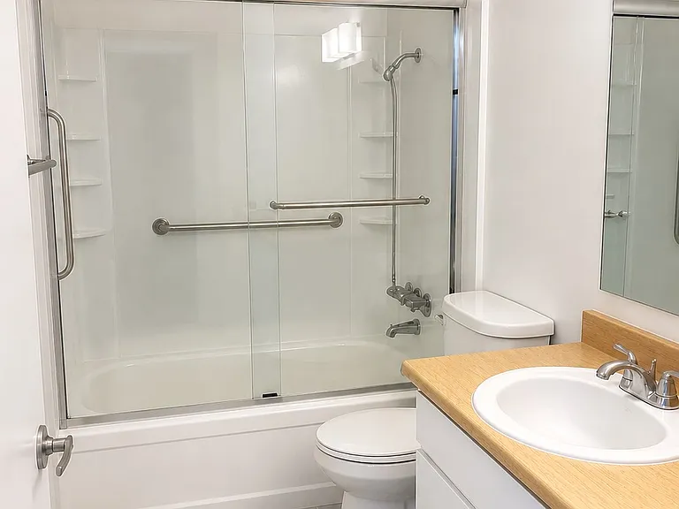 Solano Apartments — Photo 51