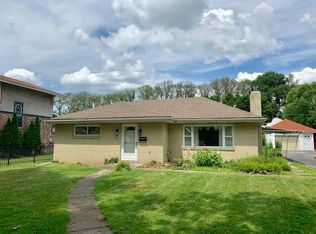 1209 Freeport Rd, Natrona Heights, PA 15065