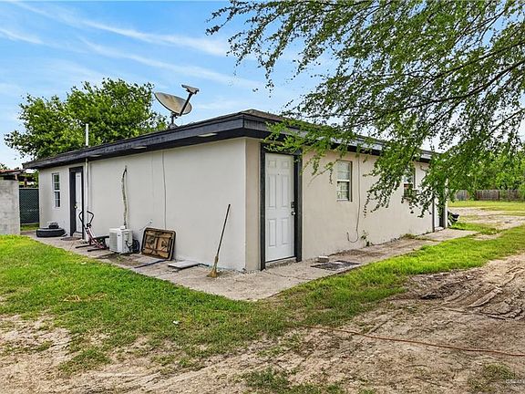 3rd image of 4813 Haven Ln