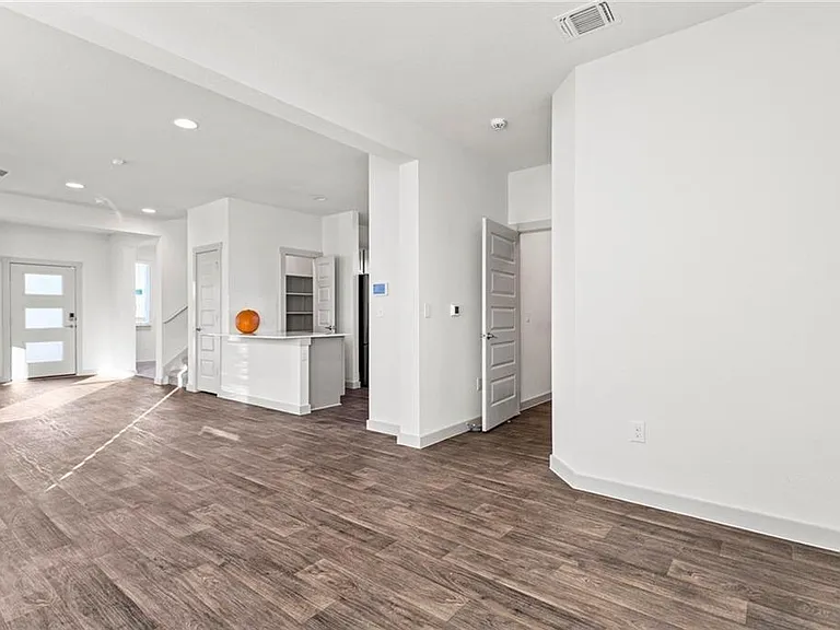 4713 Canongate Dr — Photo 5