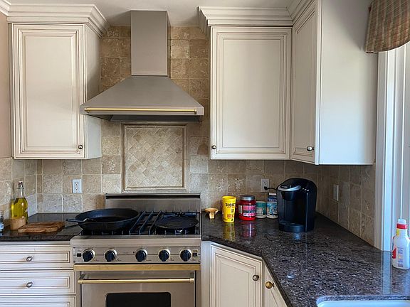 2nd image of 8336 Eureka St