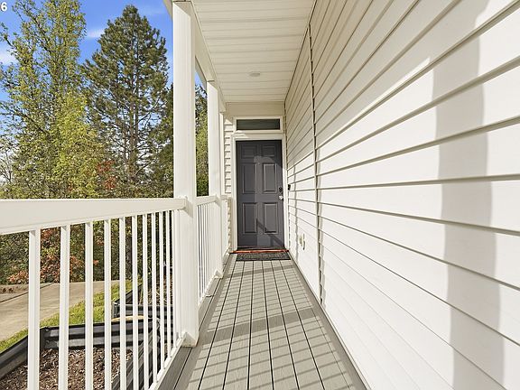 4th image of 15790 SW Cherrywood Ln