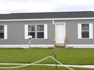 22 Punky Ln, Waterville, ME 04901