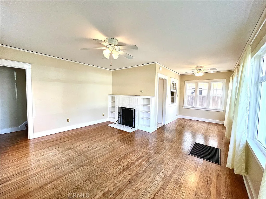 4 bed, 1.5 bath, 1157 sqft, $3,800 — Photo 3