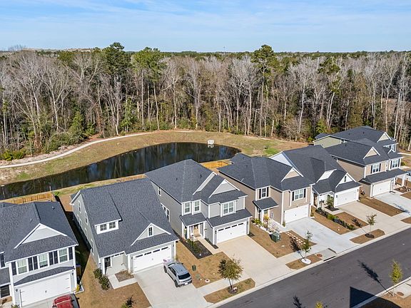 3rd image of 8697 Windsor Hill Blvd