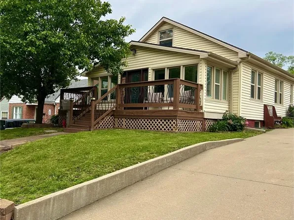 2711 Mulberry St, Saint Joseph, MO 64501