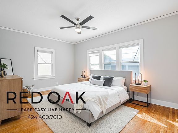 3rd image of 149 S Sycamore Ave #149