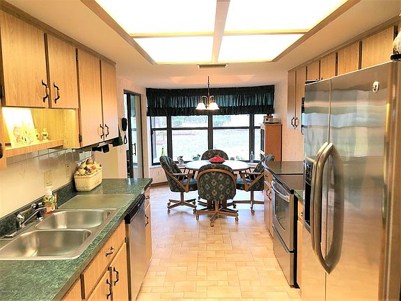 5th image of 6872 NE 35th Ln